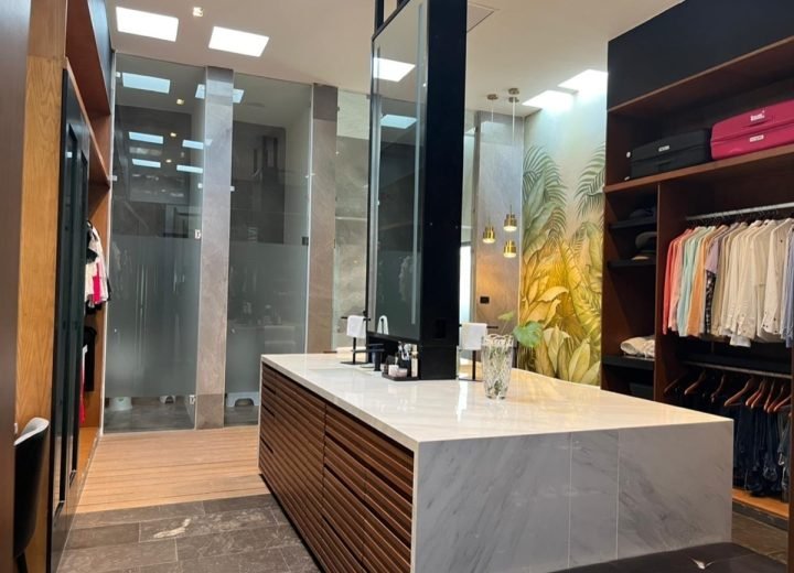 closet-de-habitacion-en-casa-premium-de-merida