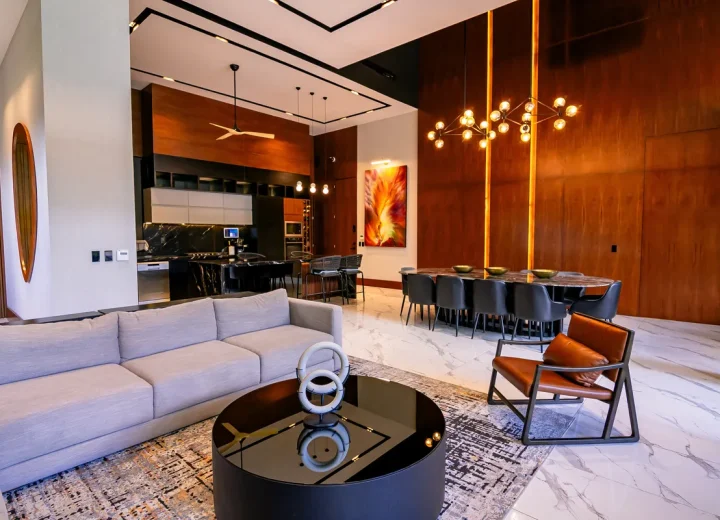 sala-lado-izquierda-en-casa-de-lujo-merida